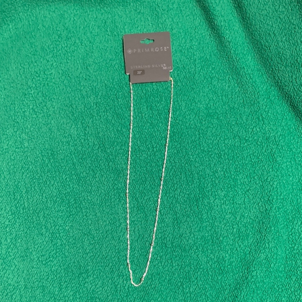 Primrose ~ Sterling Silver Necklace 20” 😍🆕❤️